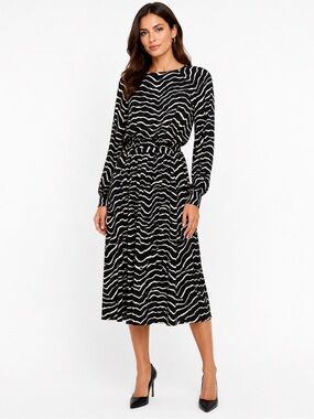 WHO WHAT WEAR Black & White Zebra Print Long Sleeve Pleated w/belt Dress Med